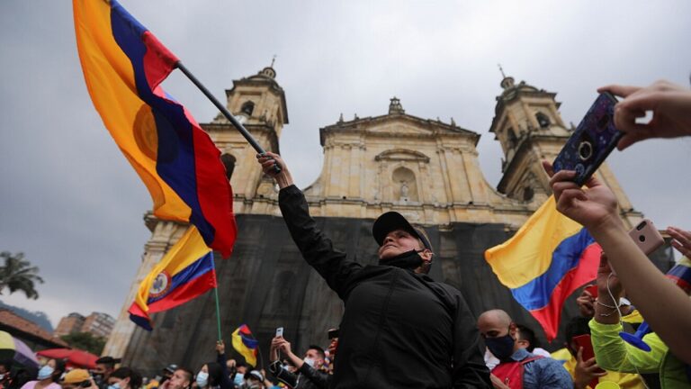 bandera_Cinco Claves