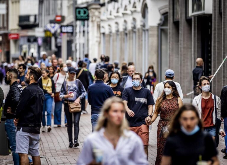Relaxation of security measures in shopping streets in Amsterdam