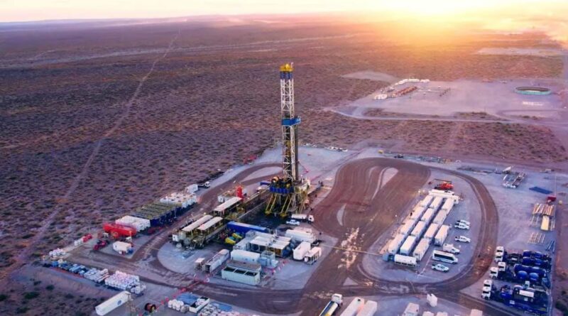 YPF acordó exportar gas de Argentina con Eni y XRG