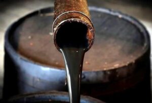 Sube el petróleo y hay preocupación por el valor en los combustibles