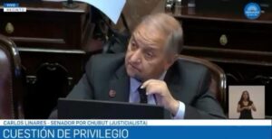 Linares pidió a Adorni que explique sus viajes familiares en vuelos presidenciales o “renuncie”