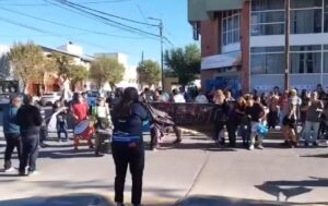 Cada vez más molestos los estatales de Chubut