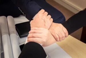 Asoma un acuerdo Massoni, Coliñir y Aguilar