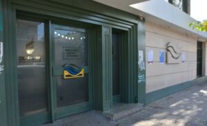 Ya en retirada, Alfonsín pidió tarifa para Cooperativa